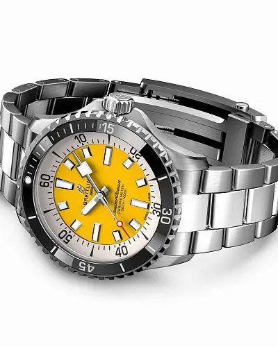 Breitling Superocean Automatic 42 A17375211I1A1