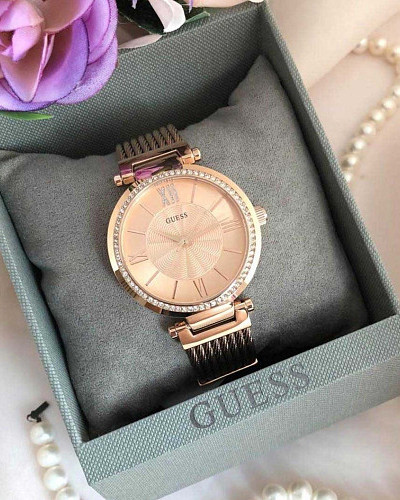 Guess W0638L4